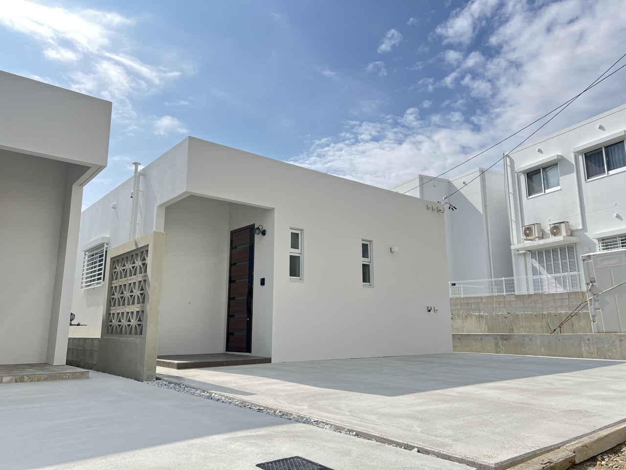 うるま市塩屋1:1号棟外観